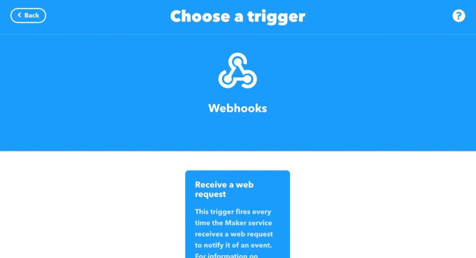 Webhooksのトリガー設定画面（スマホ最適のレスポンシブページをPCでキャプチャしてるのでスカスカだ）
